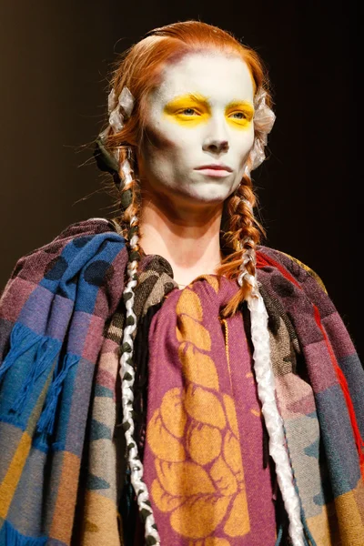 Look 1